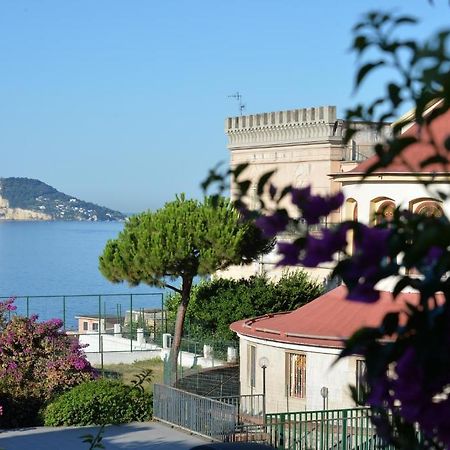 Miramare Residence Pozzuoli Zimmer foto