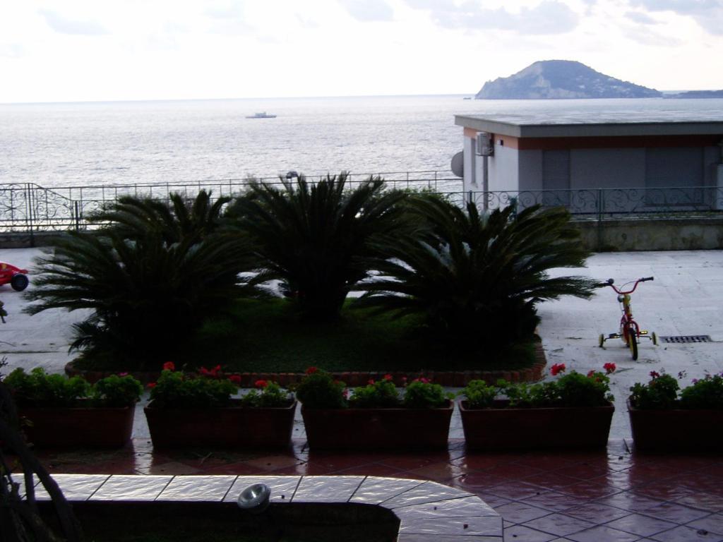 Miramare Residence Pozzuoli Zimmer foto