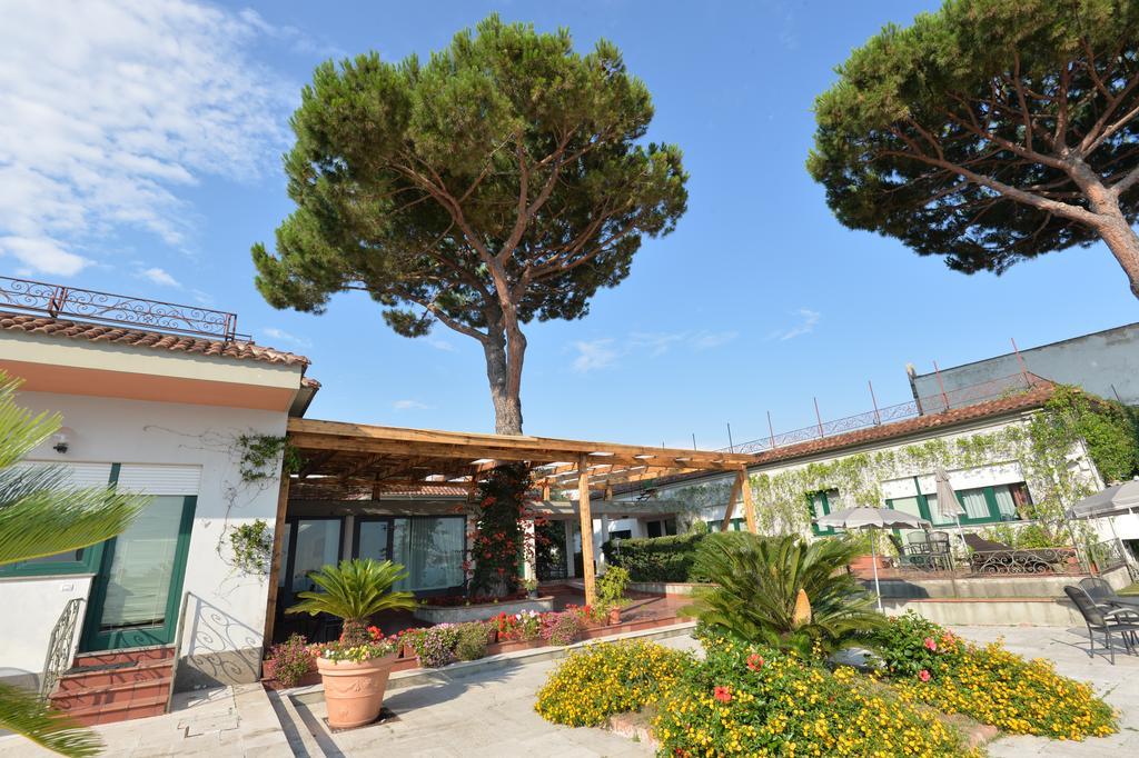 Miramare Residence Pozzuoli Exterior foto